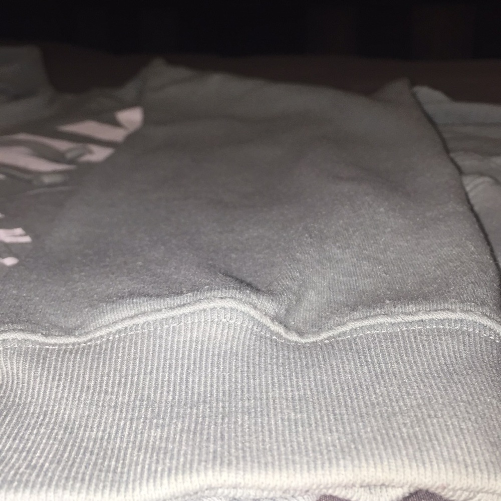 Sea Foam Green “cropped” pullover - Picture 6 of 6